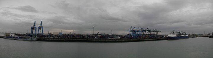 Haven_van_Zeebrugge_-_panoramio