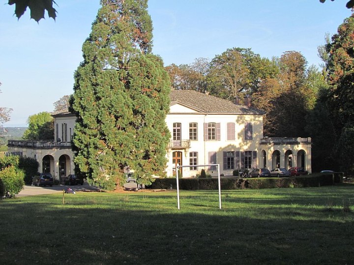 800px-Château_de_Sermezy